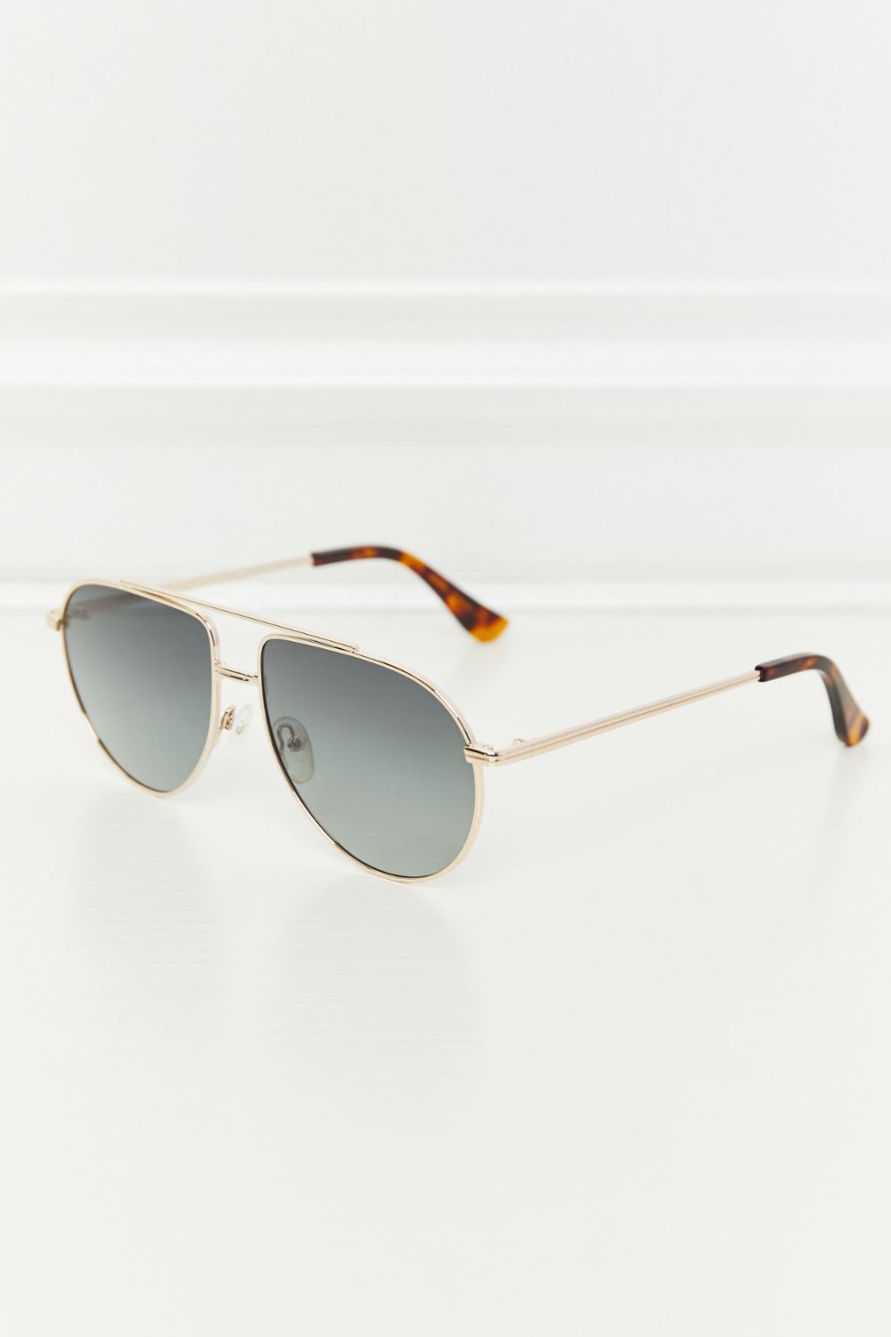 Serenity Polarization Lens Aviator Sunglasses